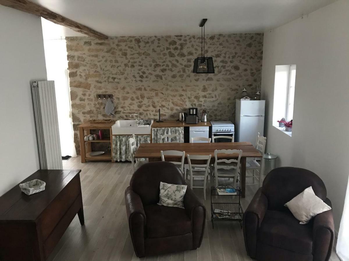 Gite De Charme Les Trois Chenes Augeres Exterior foto